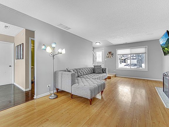 4th image of 80 Stonefield Dr