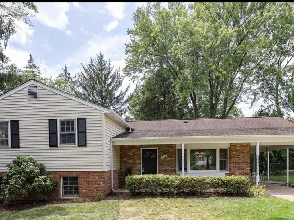 1606 Mary Ellen Ct