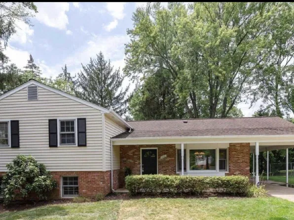 1606 Mary Ellen Ct, Mc Lean, VA 22101