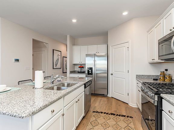 2nd image of 259 Londonshire Dr. Lot 830- Elle B