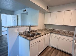 250 Village Dr #296, Los Lunas, NM 87031