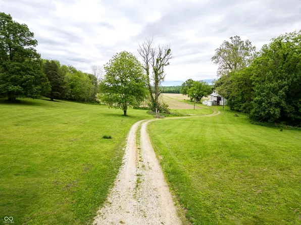 9019 N Henley Rd, Marshall, IN 47859