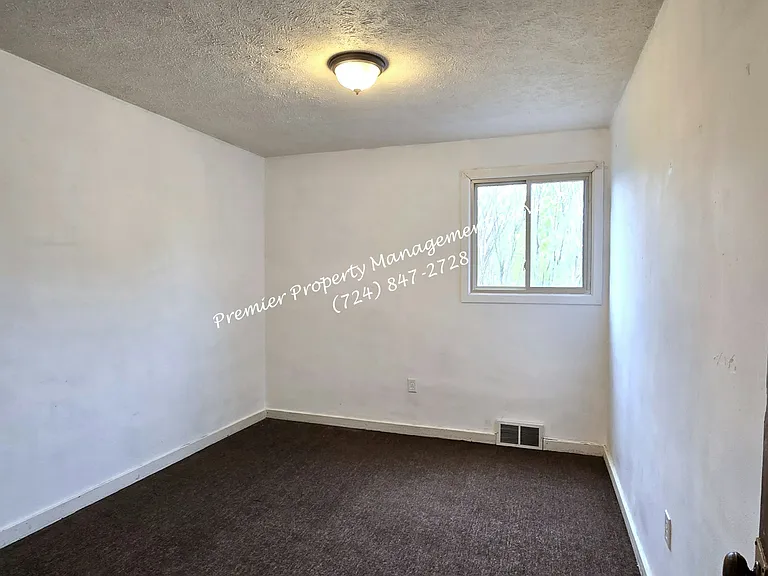 717 W New Castle St #2 — Photo 13