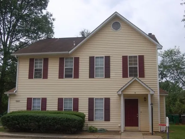 1501 Briar Creek Rd APT B, Charlotte, NC 28205
