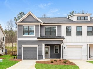 806 Calvin Park Dr, Ball Ground, GA 30107