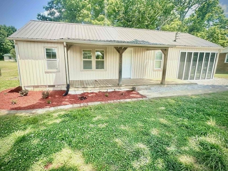 1st image of 720 Smith Ln
