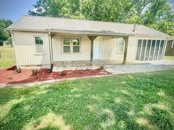 720 Smith Ln, Tuscumbia, AL 35674