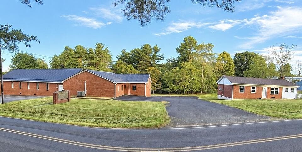 1st image of 1124 Tower Rd