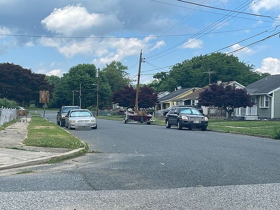 4th image of 188 Darlington Ave