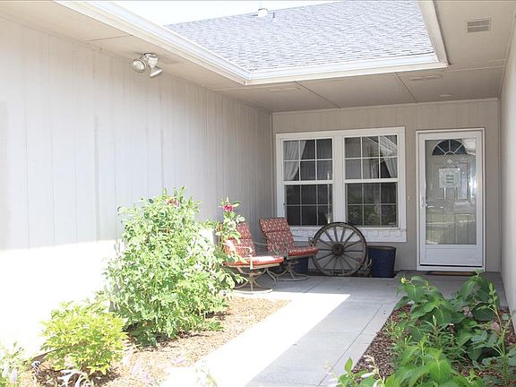 2nd image of 8085 W Beckton Ln