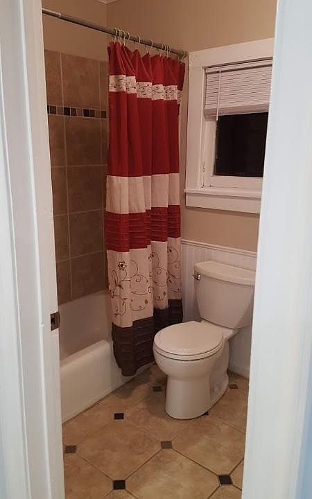 2nd image of 135 Church St #2