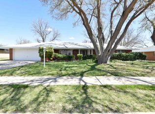 805 Pearson Dr, Roswell, NM 88201