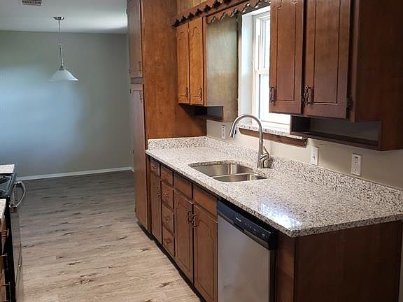 5th image of 6201 Jennie Dr