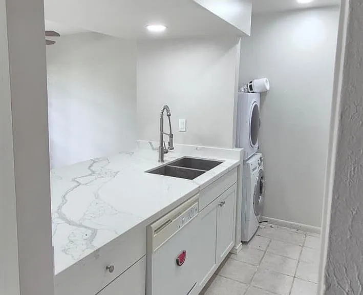 5343 Richmond Ave #11 — Photo 8