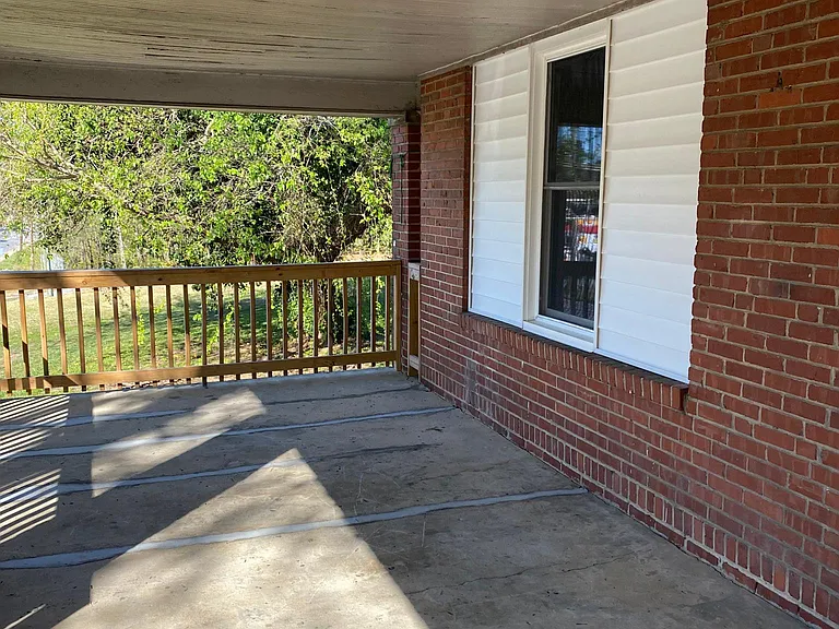 20 Roanoke Ave #C — Photo 9