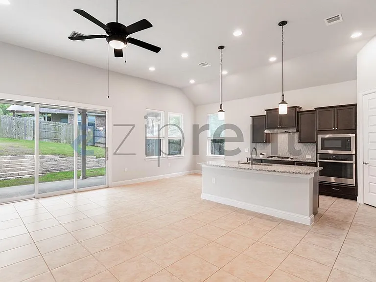 6913 Halesboro Dr — Photo 2