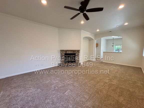 5th image of 320 Bettencourt Dr