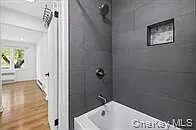 3 bed, 1.0 bath, 1195 sqft, $1,850 — Photo 2