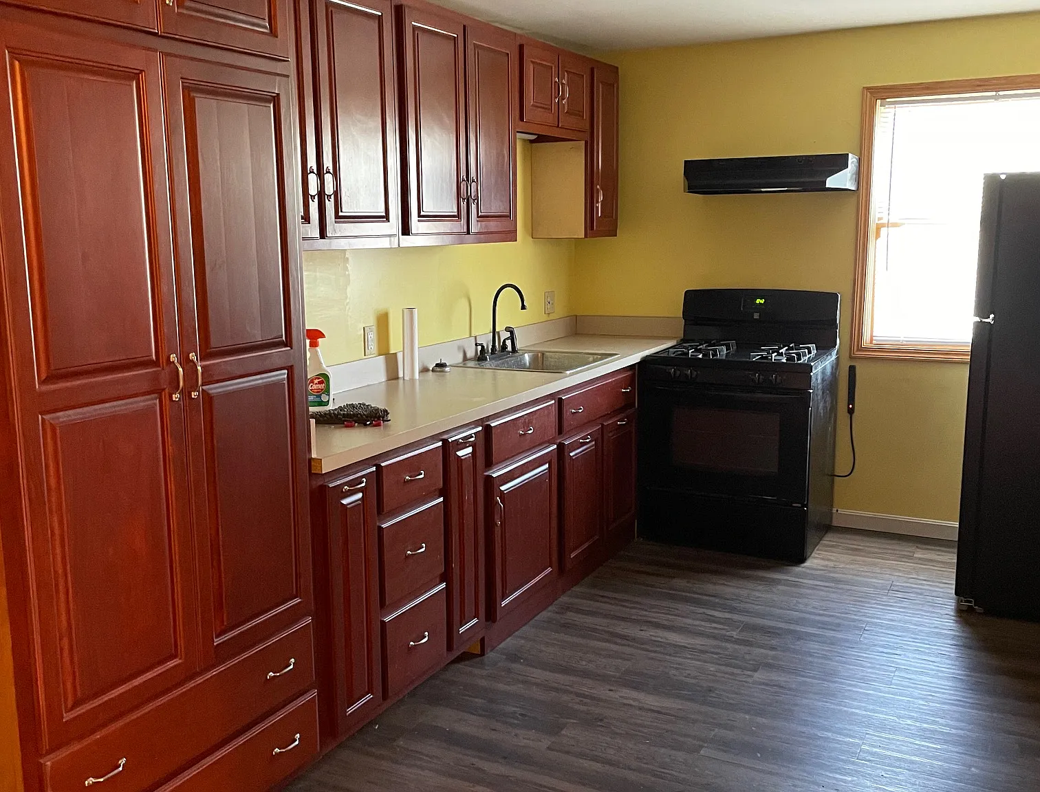 1 bed, 650 sqft, $1,050 — Photo 1