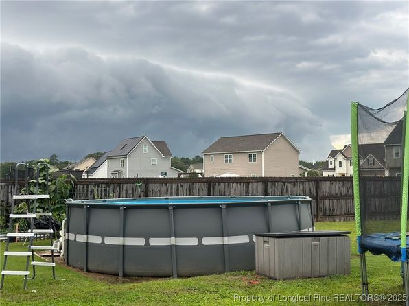 18 Harvest Ct, Linden, NC 28356