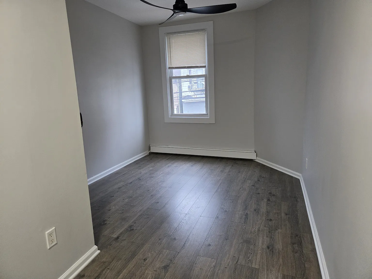 7009 Park Ave — Photo 4
