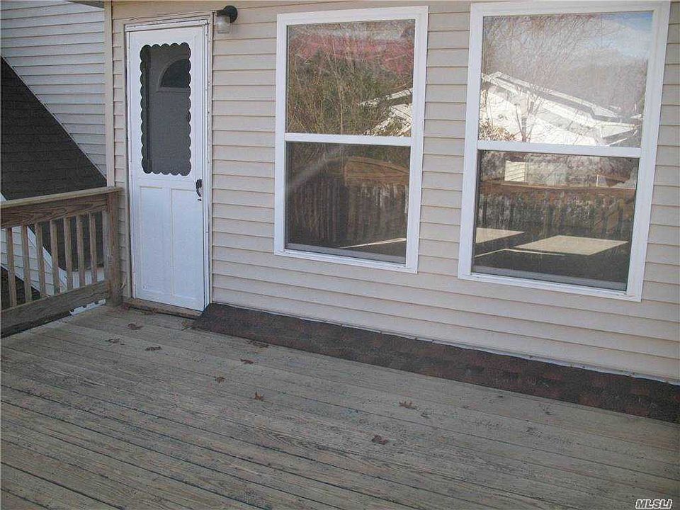 1st image of 320 Sunrise Ave