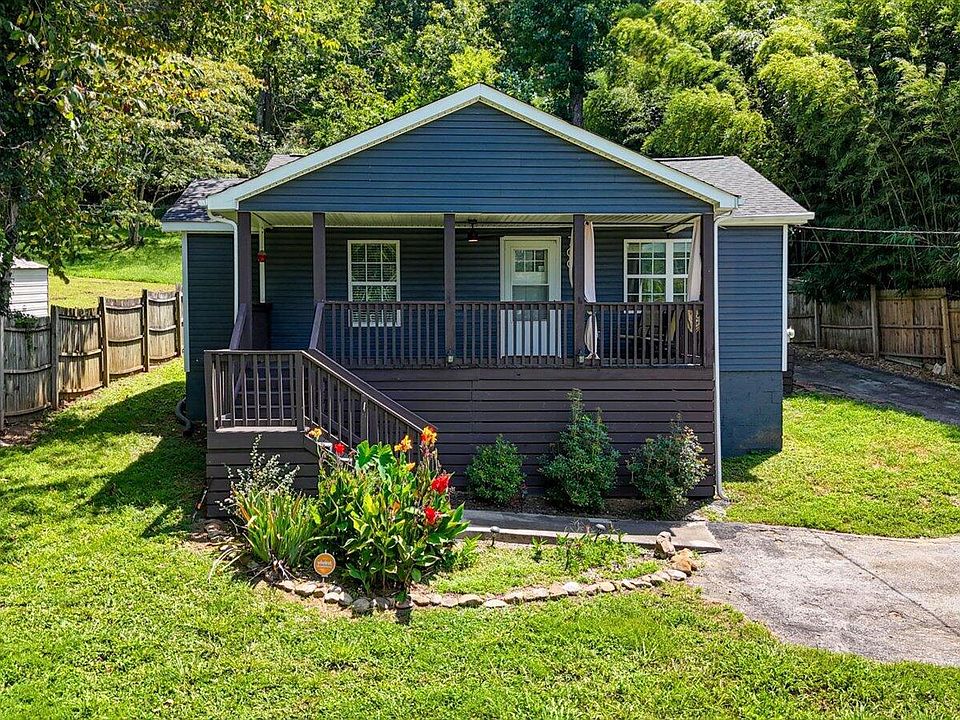1st image of 700 Runyan Dr