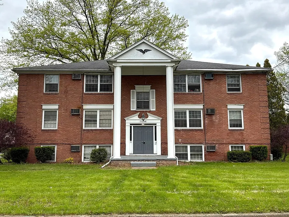 5020 Forest Park Pl #1