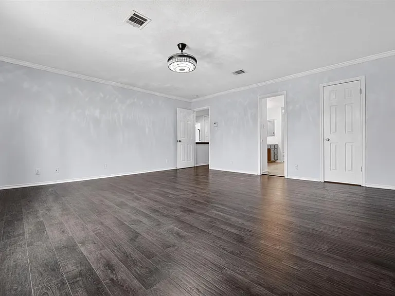 8409 Nairn Dr — Photo 20