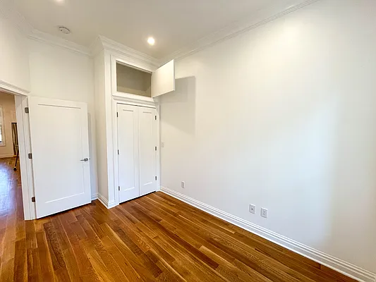 Rented by Francine Realty | media 27