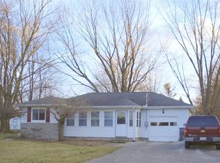15914 Darrow Rd, Vermilion, OH 44089