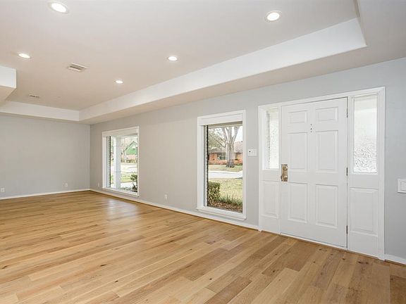 3rd image of 8710 Linkterrace Ln
