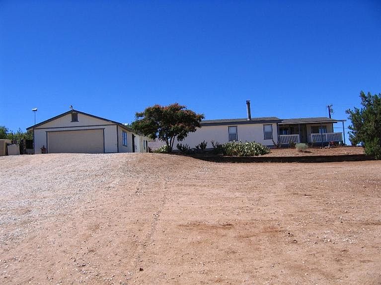 1st image of 20184 Riverview Dr