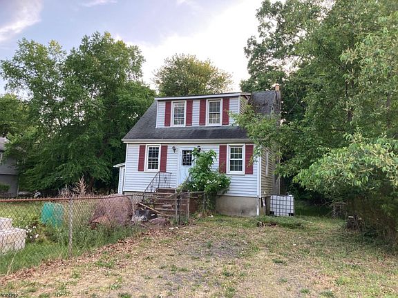 2nd image of 142 Brahma Ave