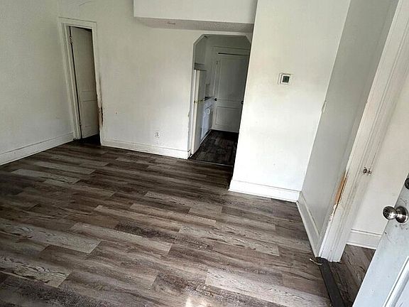 4th image of 601 N Emory Ave #1