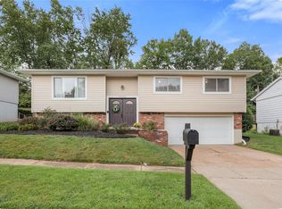 10331 Roscommon Dr, Saint Louis, MO