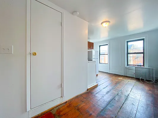 Rented by City Connections Realty | media 17