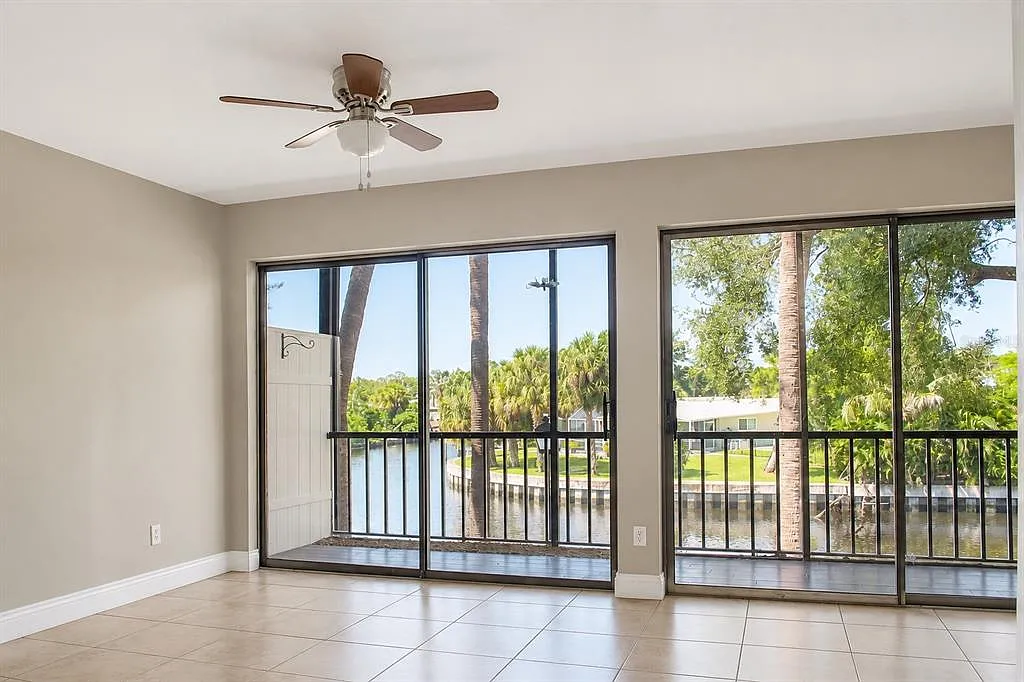 2 bed, 1.5 bath, 1520 sqft, $1,700 — Photo 2