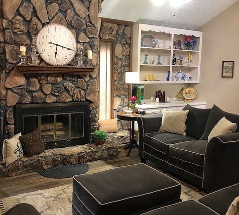 2nd image of 44534 Lakewood Dr