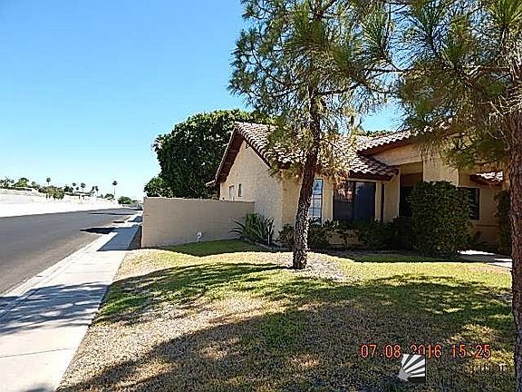 2nd image of 803 E 34th Pl