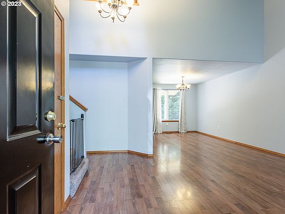 4th image of 18519 SE 20th Way
