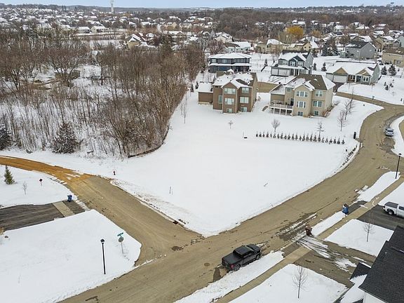 2nd image of 4708 Towns Edge Rd