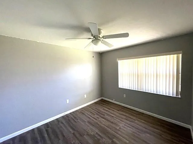 109 Stadium Rd #9 — Photo 24