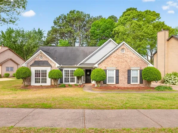 3130 Goldmist Dr, Buford, GA 30519