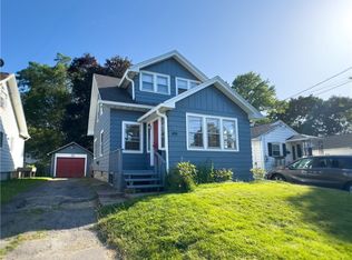 414 W Spruce St, East Rochester, NY 14445