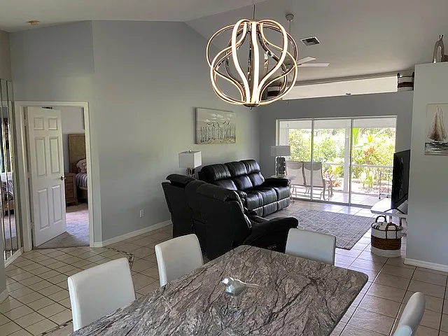 858 Charlemagne Blvd — Photo 4