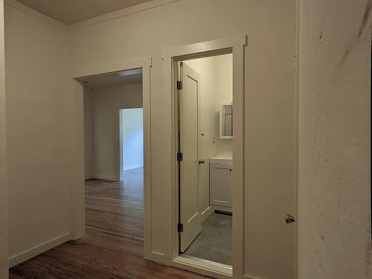 2423 Blake Street — Photo 24