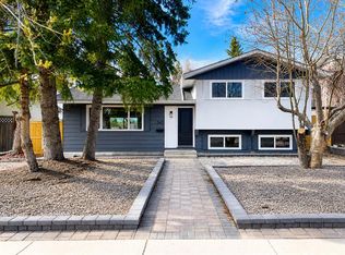 347 Queensland Dr SE, Calgary, AB T2J 3R6