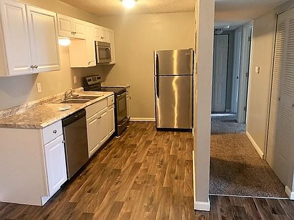 2nd image of 4040 McGee St #4