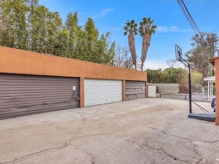4540 Laurel Canyon Blvd #1 — Photo 9